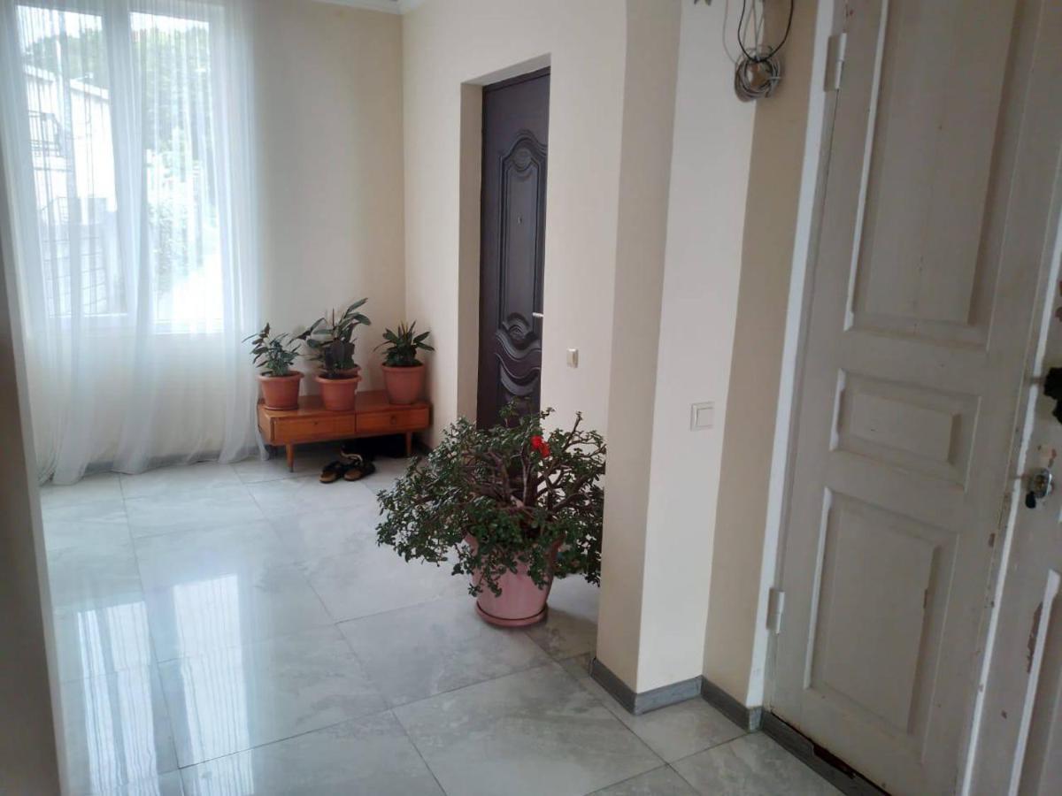 Merabi And Neli Guest House ماكينجاوري المظهر الخارجي الصورة
