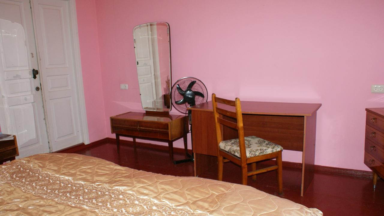 Merabi And Neli Guest House ماكينجاوري المظهر الخارجي الصورة